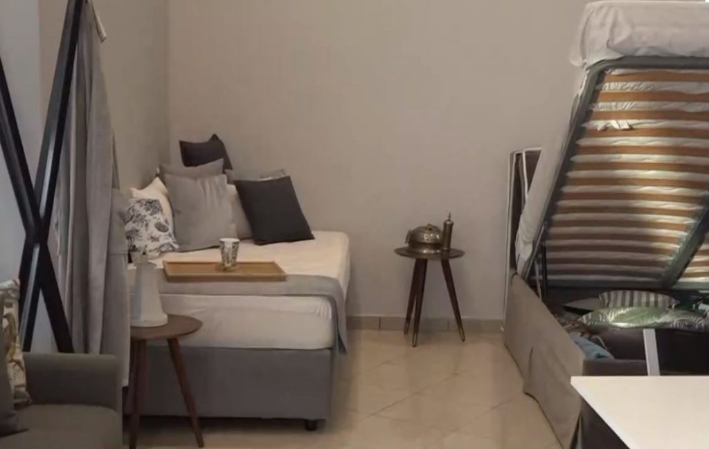 Δεκάδες επιχειρήσεις αδυνατούν να δουλέψουν με click away