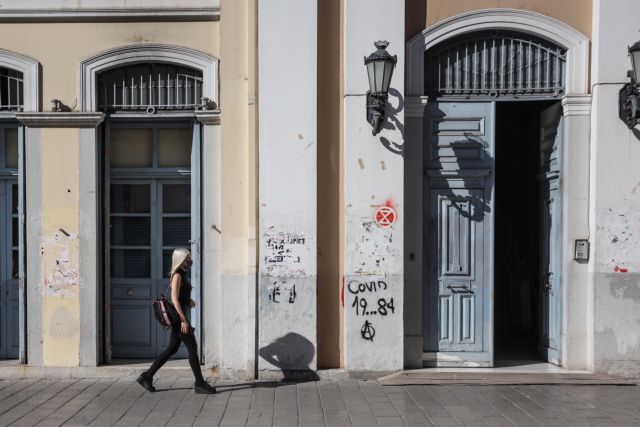 Πληθαίνουν τα σενάρια για ολικό lockdown