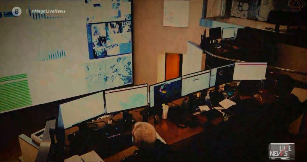 Το MEGA μέσα στο στρατηγείο για τους εμβολιασμούς