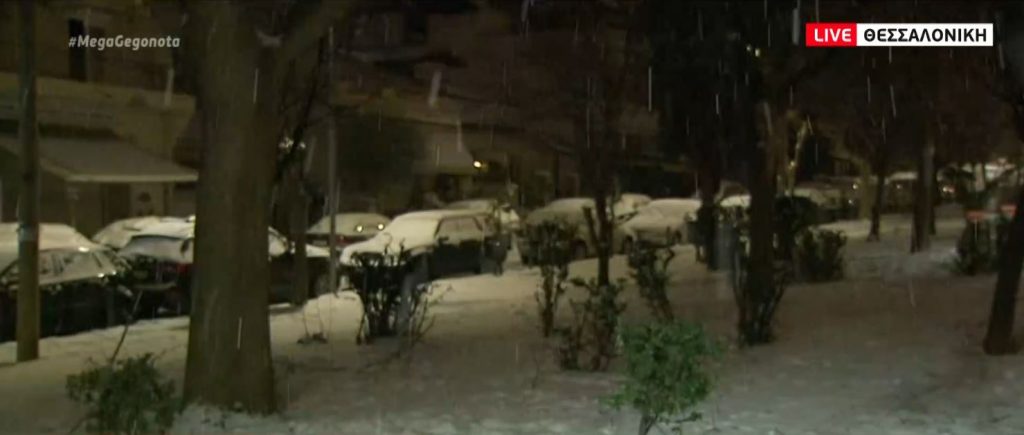 Σε κλοιό κακοκαιρίας η χώρα – Στα «λευκά» Βόρεια & Κεντρική Ελλάδα