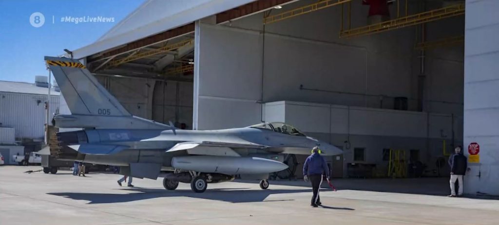 Στις ΗΠΑ το πρώτο ελληνικό F16 VIPER – Κρύφτηκε στην Σμύρνη… λόγω κακοκαιρίας το «Τσεσμέ»