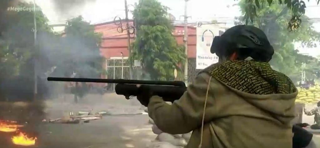 Τζιχαντιστική επίθεση με δεκάδες νεκρούς στη Μοζαμβίκη – Συνεχίζεται το αιματοκύλισμα από τη χούντα στη Μιανμάρ