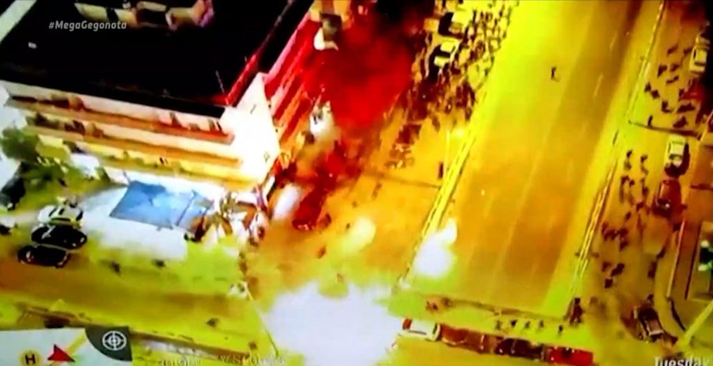 Ένταση στη Νέα Σμύρνη – Εικόνες από το ελικόπτερο της αστυνομίας