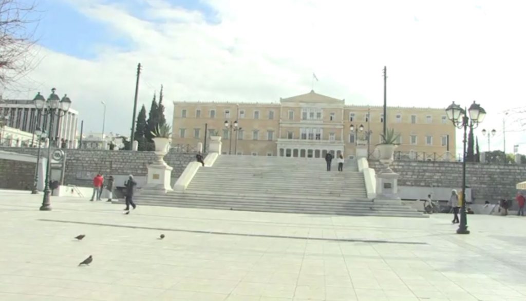 Στο «τραπέζι» των ειδικών η άρση των μέτρων