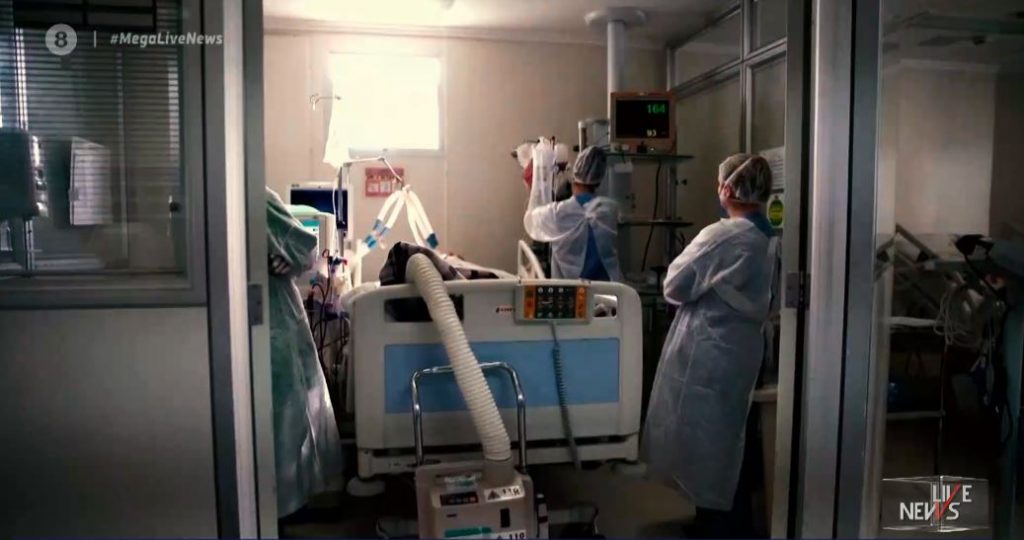 Στη μέγγενη του κορωνοϊού τα νοσοκομεία – Δύσκολη μάχη στις εφημερίες