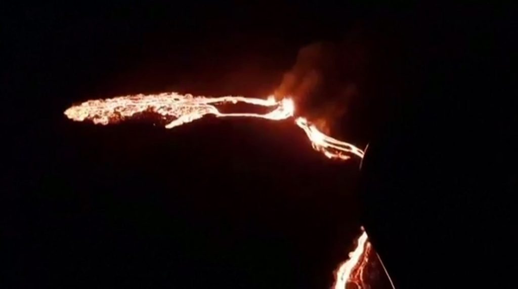 Ισχυρός σεισμός στην Ιαπωνία – Έκρηξη ηφαιστείου στην Ισλανδία