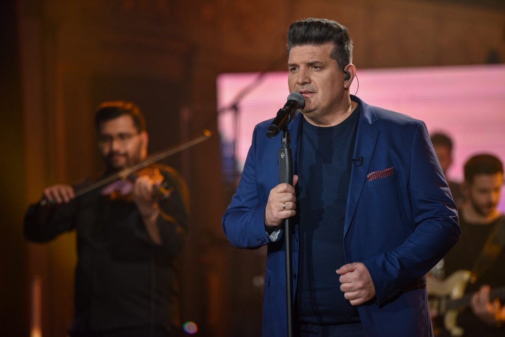 ΣΠΙΤΙ ΜΕ ΤΟ MEGA : Με τον Γιάννη Καψάλη, αφιέρωμα στην παραδοσιακή μουσική