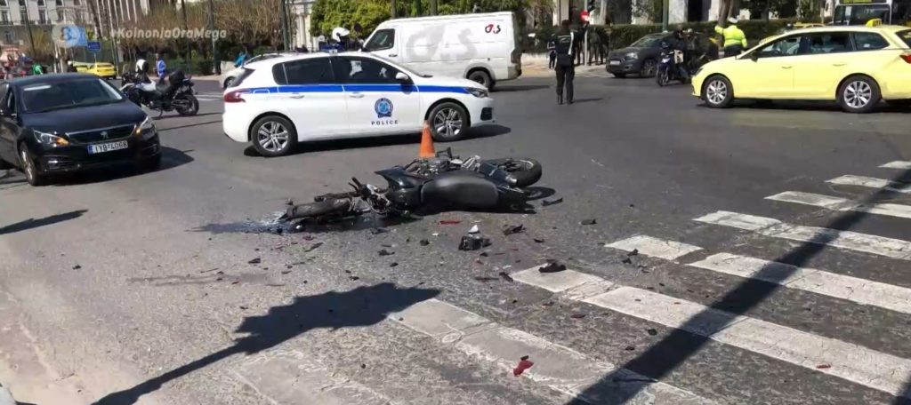 Διερευνώνται οι συνθήκες του τραγικού τροχαιου έξω από την Βουλή – Κορωνοπάρτι και συνωστισμός στην Πάτρα