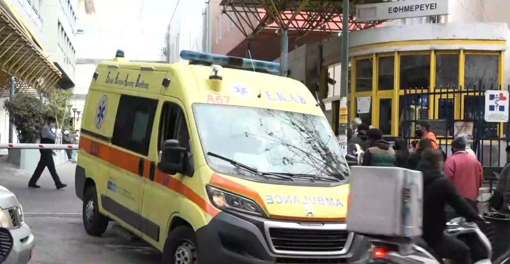 Κορωνοϊός: Πυρά από την αντιπολίτευση για την κατάσταση των νοσοκομείων