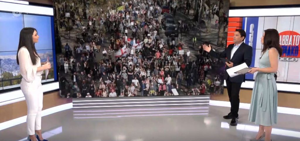 Φονική έκρηξη σε νοσοκομείο στο Πακιστάν με τουλάχιστον 27 νεκρούς – Στους δρόμους οι Λονδρέζοι κατά της μάσκας