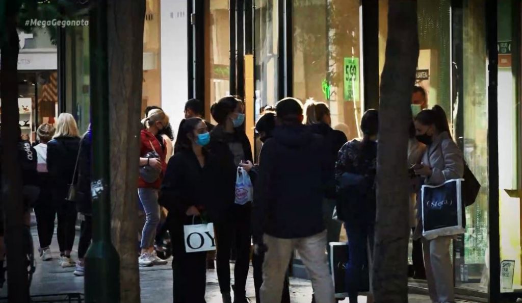 «Ζεσταίνεται» η πασχαλινή αγορά στους εμπορικούς δρόμους