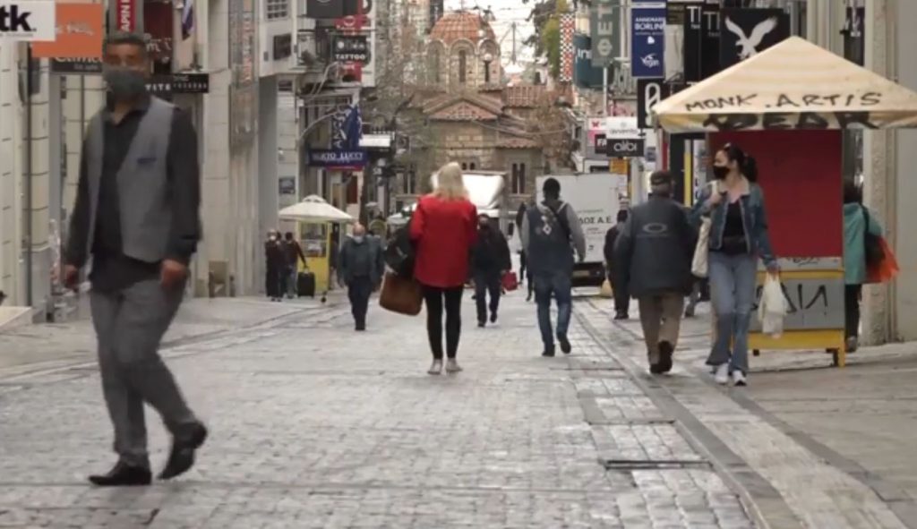 Ανέβασαν ρολά τα καταστήματα με μέτρα, αποστάσεις και sms