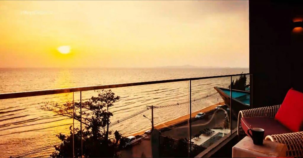 Ανάρπαστα τα καταλύματα στα παράλια της Αττικής