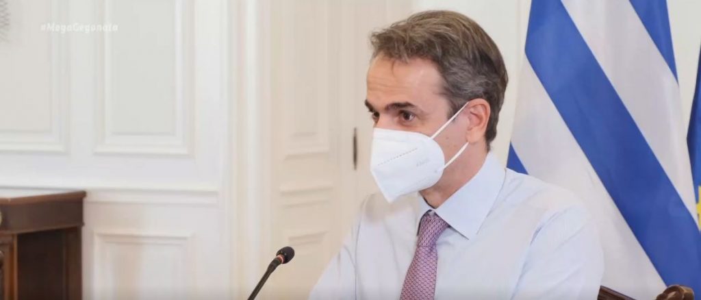 Ανήσυχη η κυβέρνηση για τα φαινόμενα συνωστισμού το Σαββατοκύριακο: Ελευθερία δε σημαίνει ανευθυνότητα