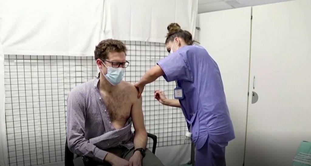 Κορωνοϊός: Έως και 50% πιο μεταδοτική η ινδική μετάλλαξη – Crash test για τα εμβόλια της AstraZeneca και της Pfizer