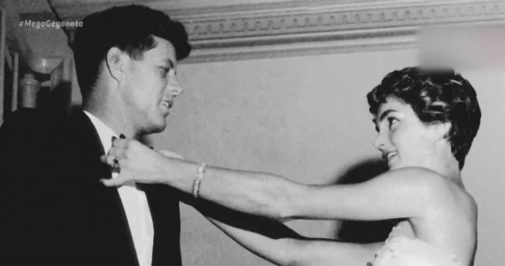 ΗΠΑ: Σε ποια αριστοκράτισσα απευθύνονταν οι ερωτικές επιστολές του Τζον Κένεντι