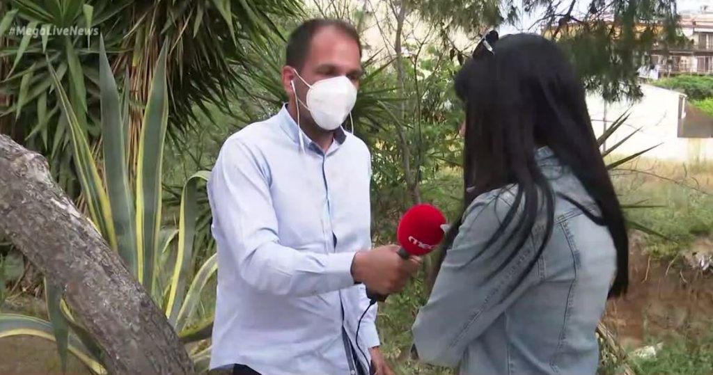 Νεαρή γυναίκα μιλά στο LIVE NEWS για την παρενόχλησή της από τον 22χρονο επιδειξία