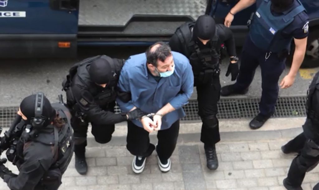 Αμετανόητα προκλητικός ακόμη και κατά την έκδοση του στην Ελλάδα ο Λαγός