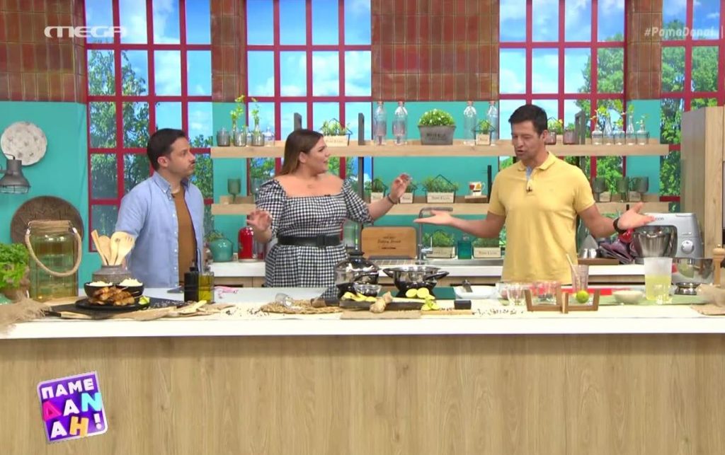 Ο Απόστολος Ρουβάς μαγειρεύει σουβλάκια κοτόπουλου με σόγια και ρύζι μπασμάτι