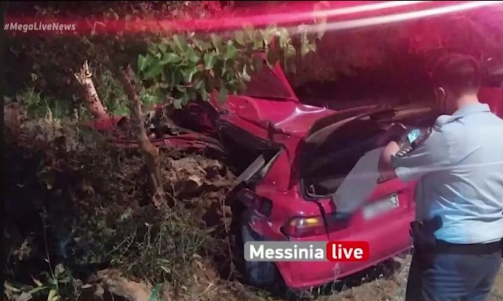 Καλαμάτα: Δύο 20χρονοι έχασαν τη ζωή τους σε τροχαίο δυστύχημα