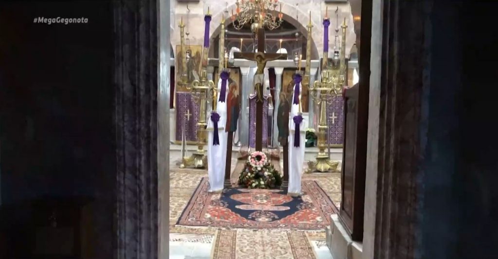 Με κατάνυξη & αυστηρά μέτρα η περιφορά του Επιταφίου