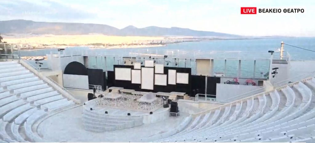 Θέατρα: Πρεμιέρα με μάσκες & αποστάσεις