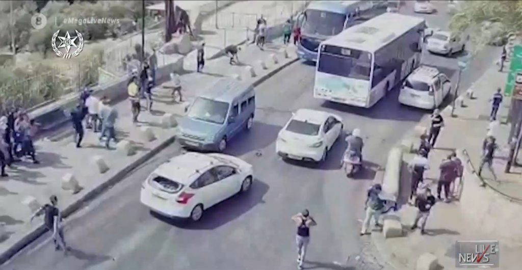 Ισραήλ: Επίθεση με πυραύλους και εκρήξεις – Ηχούν σειρήνες