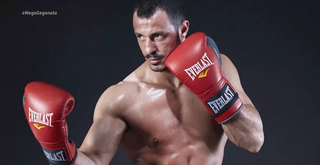 Βάρη: Πώς έστησαν ενέδρα στον πυγμάχο Τάσο Μπερδέση – Τον «γάζωσαν» με καλάσνικοφ