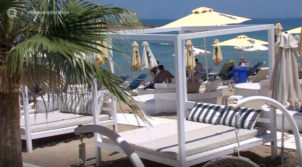 Βρετανίδα πρέσβης: Η Ελλάδα σύντομα θα μπει στην «πράσινη» λίστα της Βρετανίας