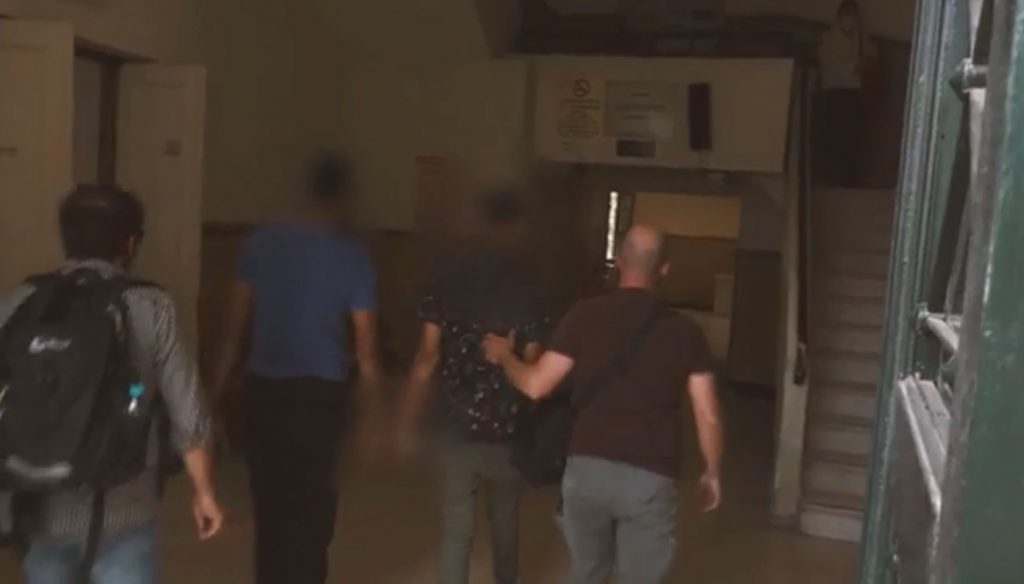 Αναβλήθηκε η δίκη των δύο Πακιστανών για την επίθεση στην 26χρονη στο Κορωπί