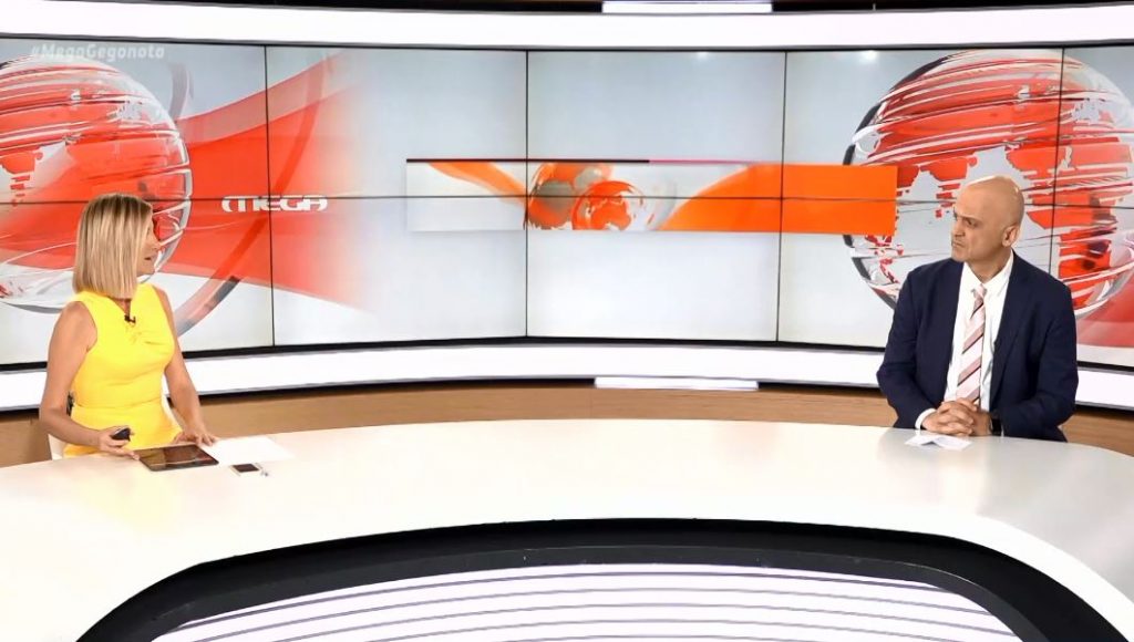 Μαντέλας: Δίκαια τα προνόμια για τους εμβολιασμένους