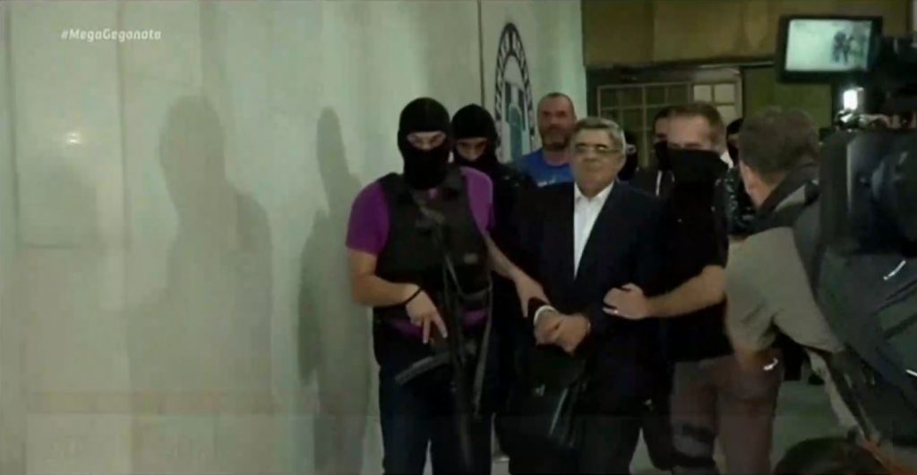 Χρυσή Αυγή: Στέρηση πολιτικών δικαιωμάτων στους καταδικασμένους Χρυσαυγίτες