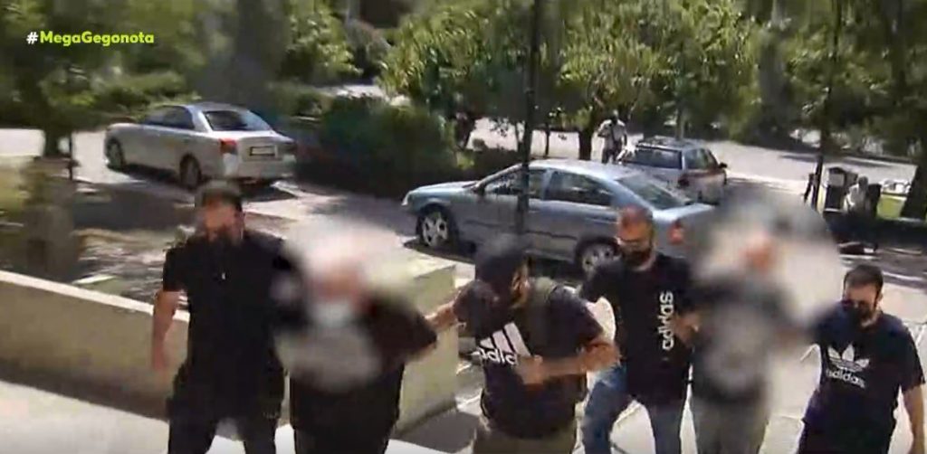 Ηλιούπολη: Ο Γολγοθάς της 19χρονης στα χέρια του 39χρονου αστυνομικού – Ελεύθερη και άλλη κοπέλα – θύμα του κυκλώματος