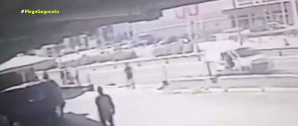 Άλιμος: Συμμορία ανηλίκων μαχαίρωσε 14χρονο – Βίντεο ντοκουμέντο