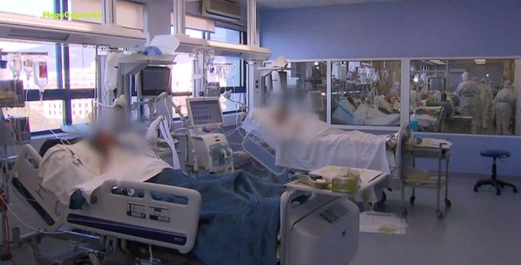 Μετάλλαξη Δέλτα: Κατακόρυφη αύξηση των νοσηλειών – Το 96% όσων νοσηλεύονται είναι ανεμβολίαστοι