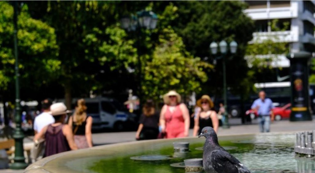 Κορωνοϊός: 2.696 νέα κρούσματα & 9 θάνατοι – Στους 157 οι διασωληνωμένοι