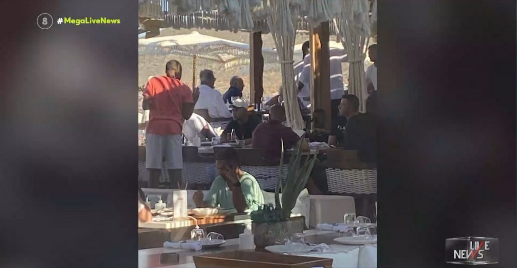 Μύκονος: Συρροή καλλιτεχνών & ποδοσφαιριστών στο Νησί των Ανέμων