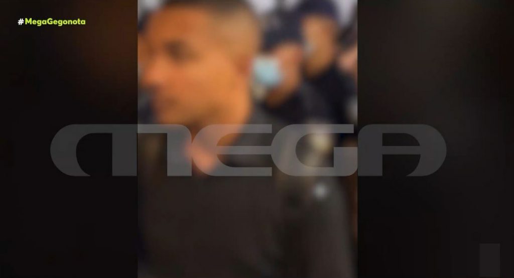 Μύκονος: Ξέφρενο πάρτι στα σοκάκια & τις βίλες του νησιού – Αντιδρούν οι επιχειρηματίες