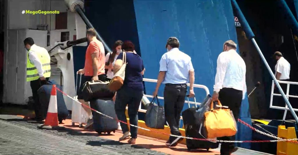 Κορωνοϊός: Νέοι κανόνες για τα ταξίδια με πλοίο & αεροπλάνο – Τι ισχύει για εμβολιασμένους & ανεμβολίαστους