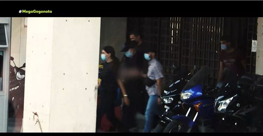 Πέτρος Φιλιππίδης: Με χειροπέδες στις φυλακές Τρίπολης ο ηθοποιός