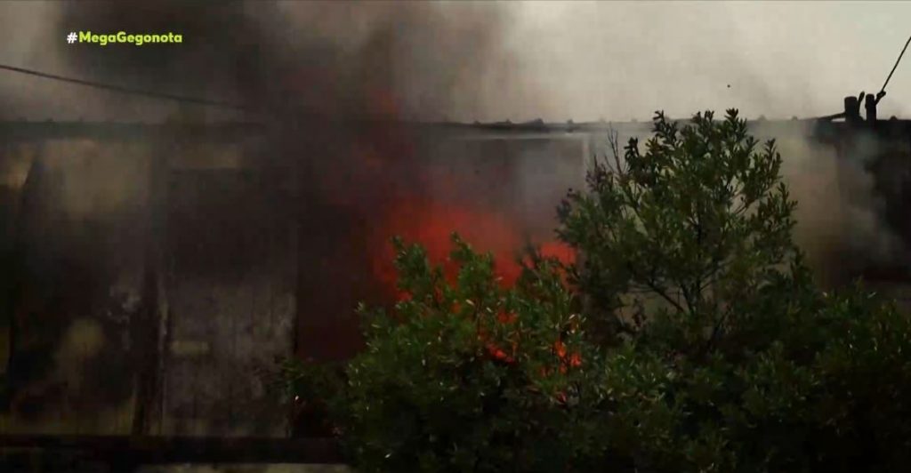 Πυρκαγιές – Σε πύρινο κλοιό για 4η μέρα η χώρα – Μάχη της Πυροσβεστικής με τον χρόνο