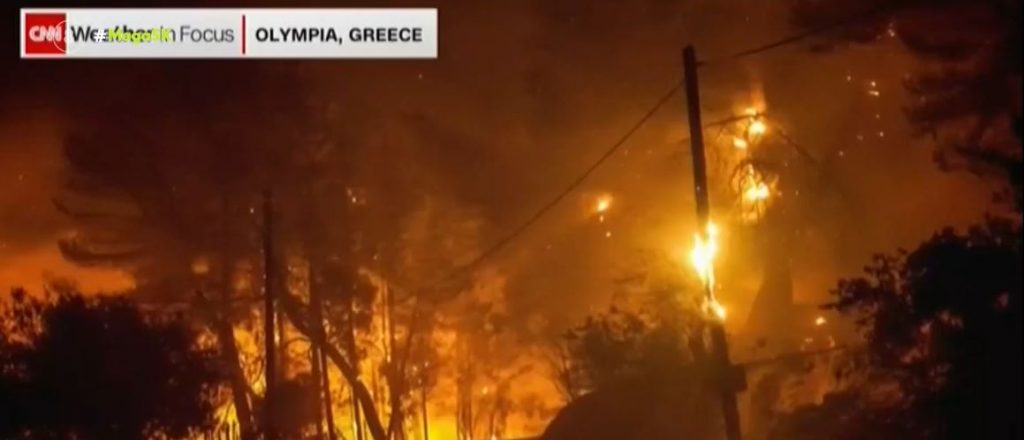 Οι φωτιές στην Ελλάδα στην κορυφή της διεθνούς επικαιρότητας