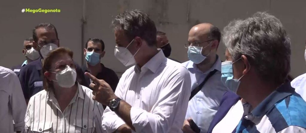 Κυριάκος Μητσοτάκης – Ο Πρωθυπουργός έφτασε στις πληγείσες περιοχές της Ηλείας