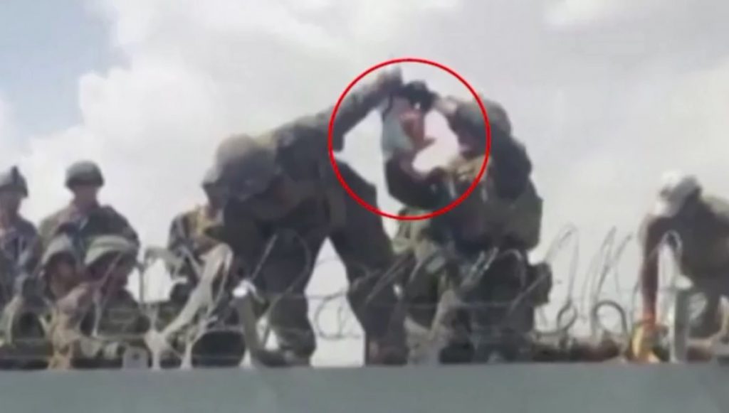 Δραματικές ώρες χιλιάδων ανθρώπων στα χέρια των Ταλιμπάν