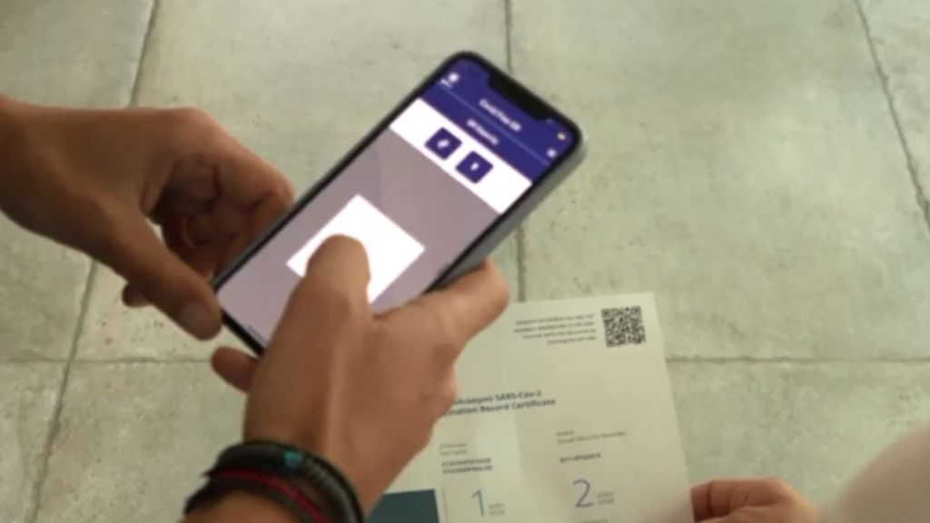 «Πόρτα» στους ανεμβολίαστους σε εσωτερικούς χώρους εστίασης και ψυχαγωγίας