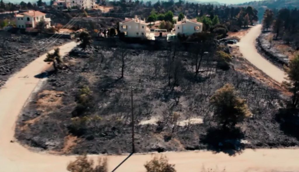Οδοιπορικό του MEGA – Συγκλονιστικές μαρτυρίες κατοίκων που έζησαν τον πύρινο εφιάλτη