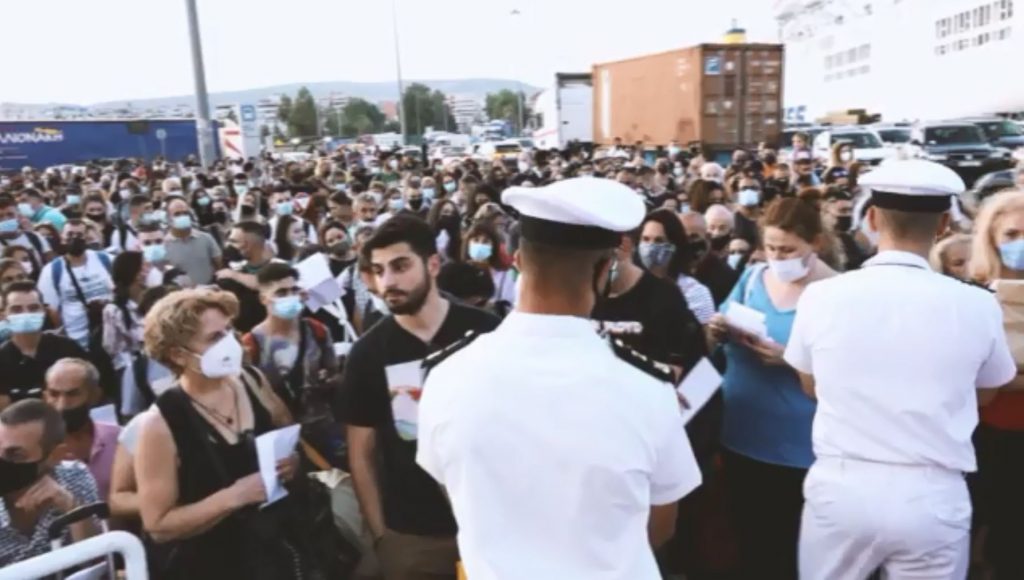 Ανησυχία των ειδικών για την εξέλιξη της πανδημίας – «Έκρηξη» κρουσμάτων στα νησιά