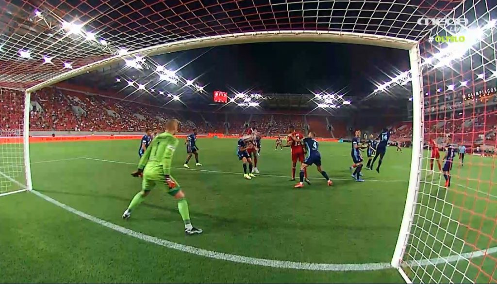 Με 3-0 μπροστά ο Ολυμπιακός κόντρα στη Σλόβαν