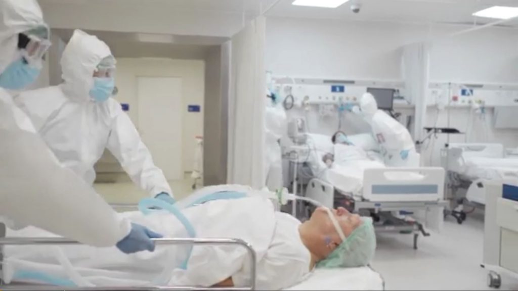 Μολυσμένοι με τη μετάλλαξη «Δέλτα» καθυστερούν να εμφανίσουν συμπτώματα