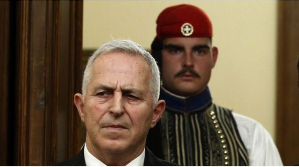 Κυβέρνηση – Χυδαίος ο ΣΥΡΙΖΑ, κατώτερος των περιστάσεων ο Αποστολάκης
